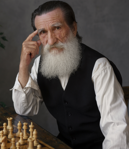 vieil-homme-coup-moyen-jeu-echecs---petite.png